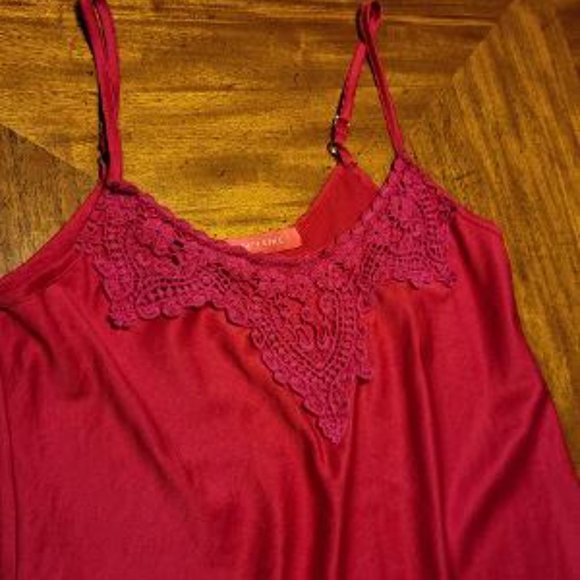 Lofty Style Hot Pink Camisole - Picture 3 of 9
